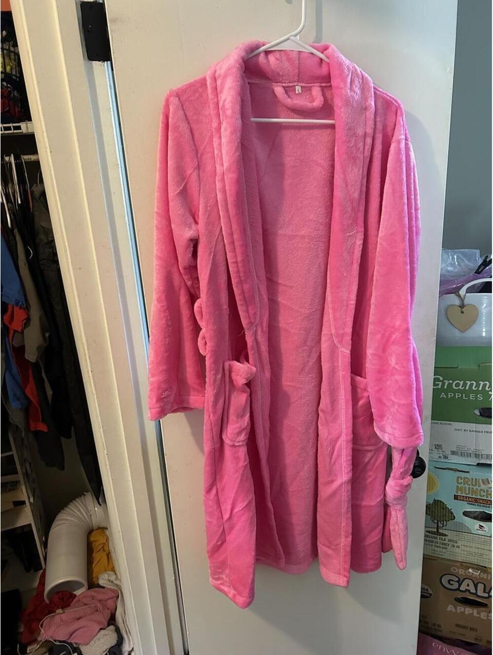Pink plush robe with pockets and belt, size L